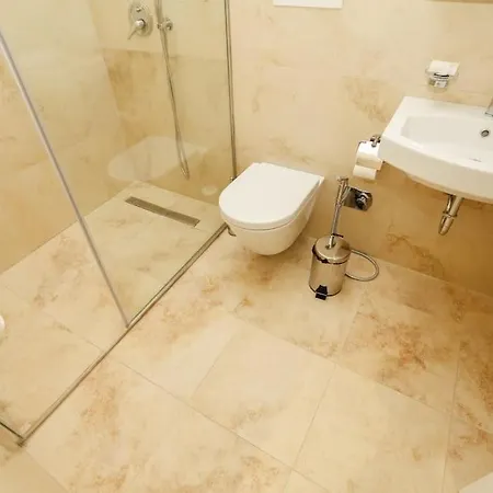 Apartman Studio In The Center With A Beautiful View. *